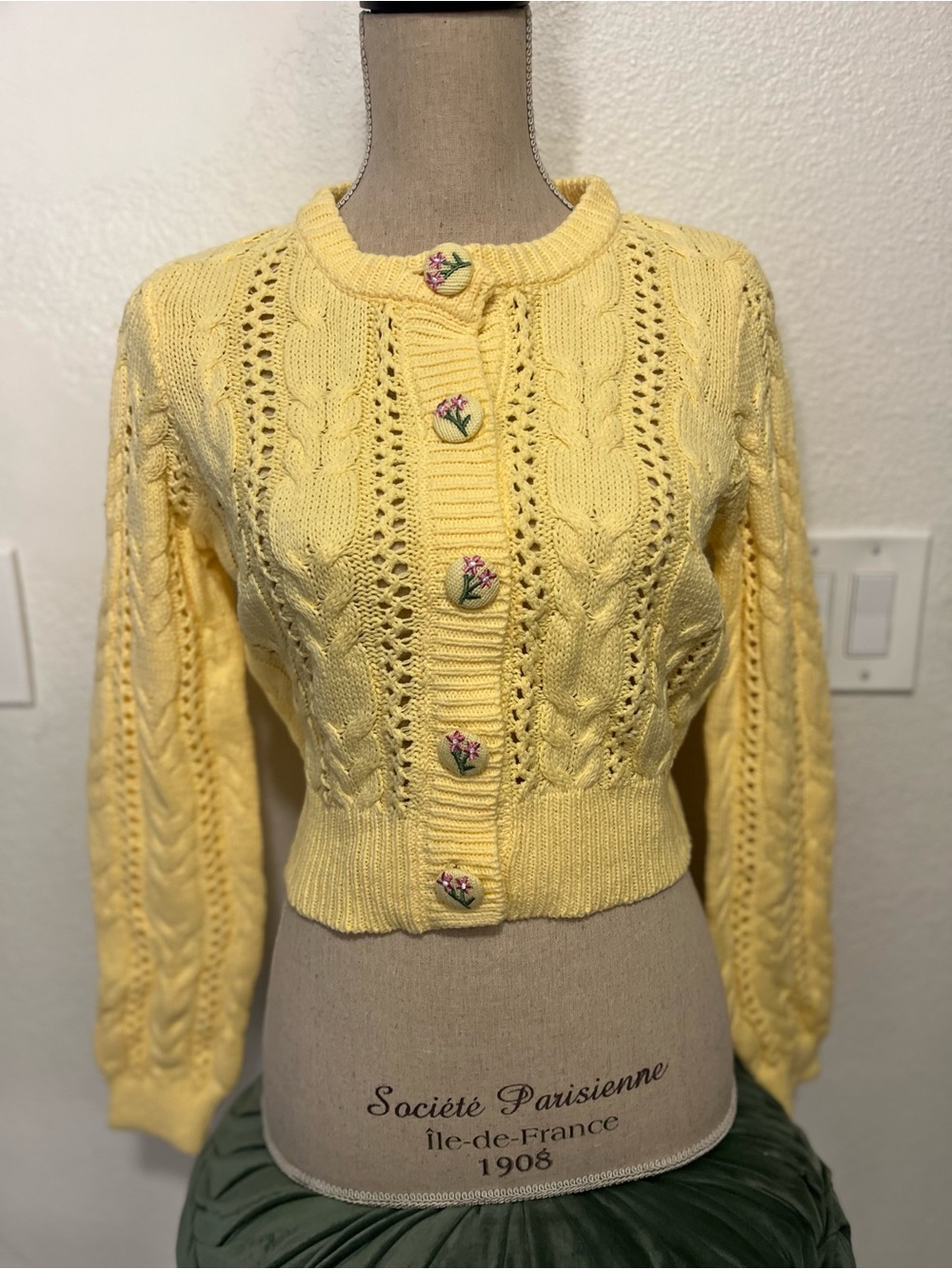 Freshman Pale Yellow Cable Knit Cropped Cardigan with Floral Buttons
